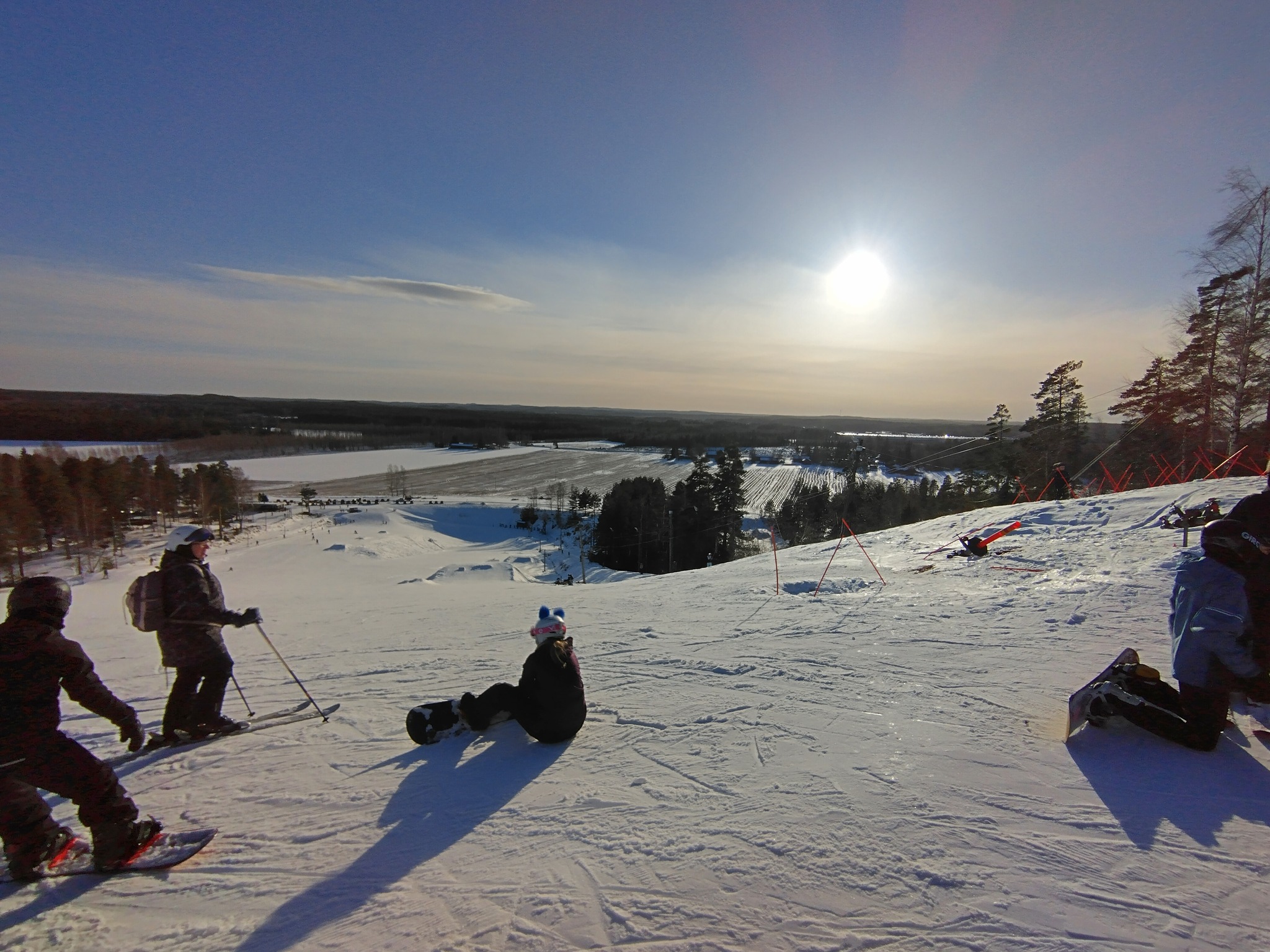 Kalpalinna Hiihtolomat 2025 Valkoinen lumielämys Skiing Holidays